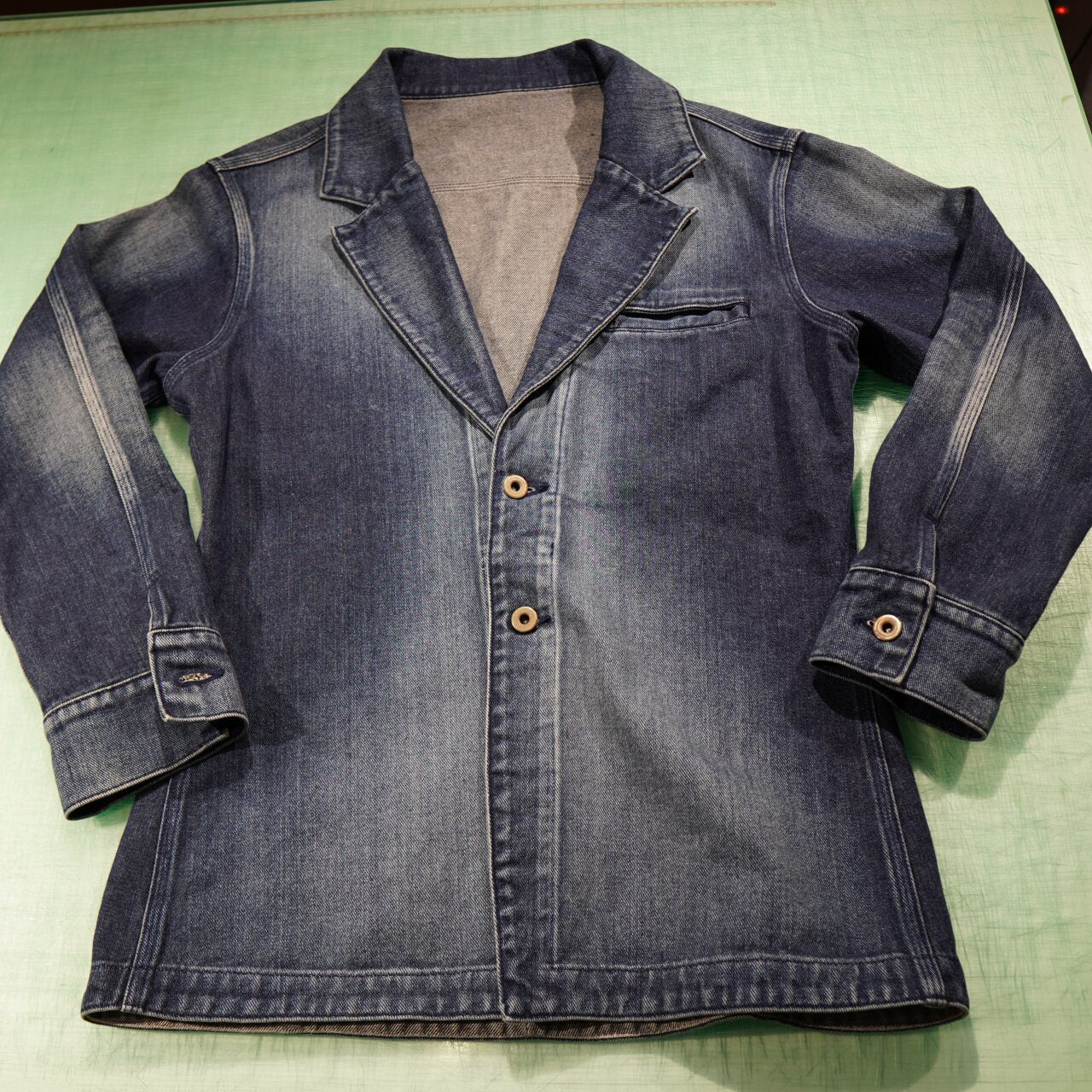 【017】センセイデニムジャケット(ユーズド加工、着丈長め)